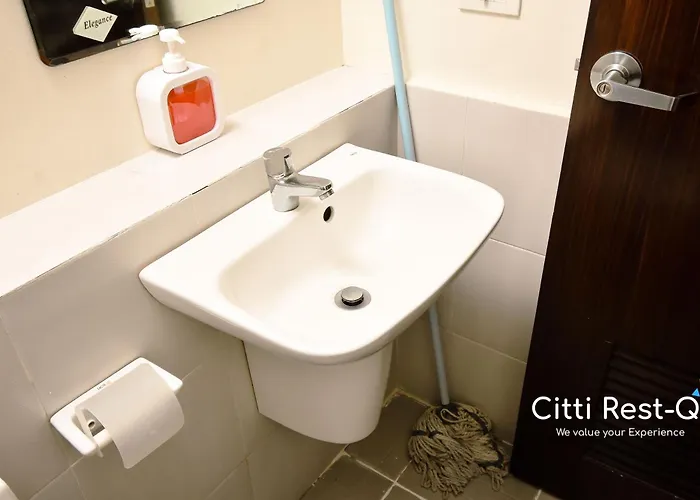 Affordable Spacious Unit Wifi&netflix Trinoma *
