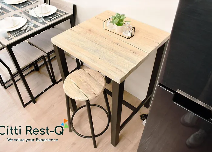 Affordable Spacious Unit Wifi&netflix Trinoma Apartamento