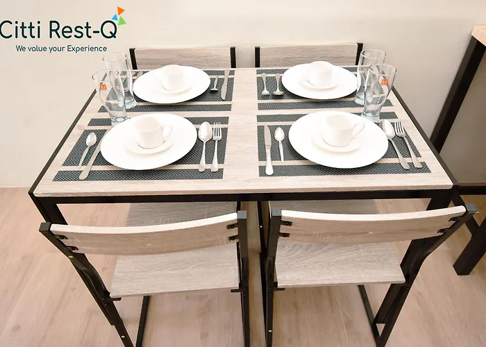 Affordable Spacious Unit Wifi&netflix Trinoma Manila